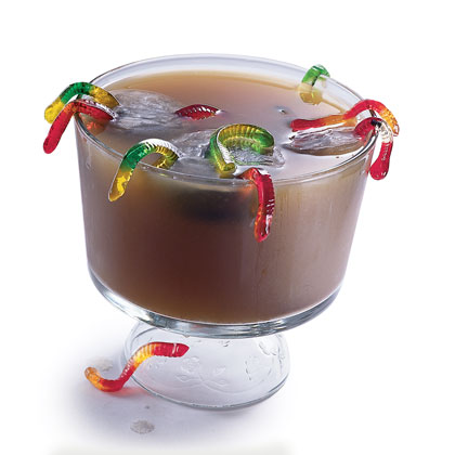 rotten-apple-punch-halloween-recipe-photo-420-FF1001TREATA13.jpg