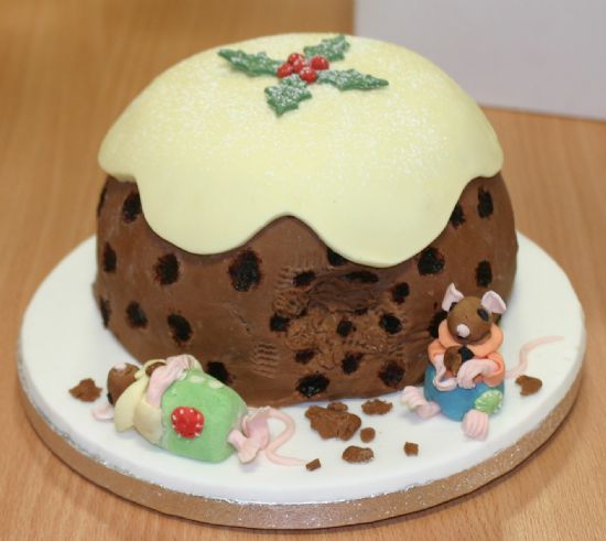 Arundel%20Christmas%20cake.jpg